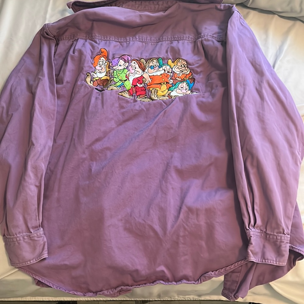 Disney Vintage Seven Dwarfs Embroidered Button Up Size Large